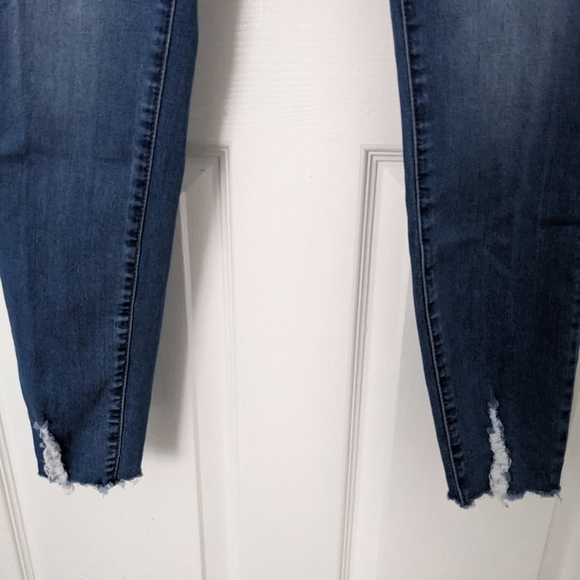 S.O.N.G. Women's Jeans - Picture 3 of 8